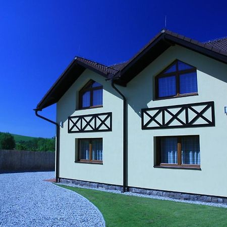 Skipension Jasna Pavčina Lehota Екстериор снимка