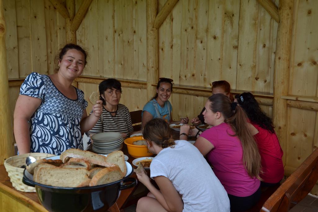 Skipension Jasna Pavčina Lehota Екстериор снимка